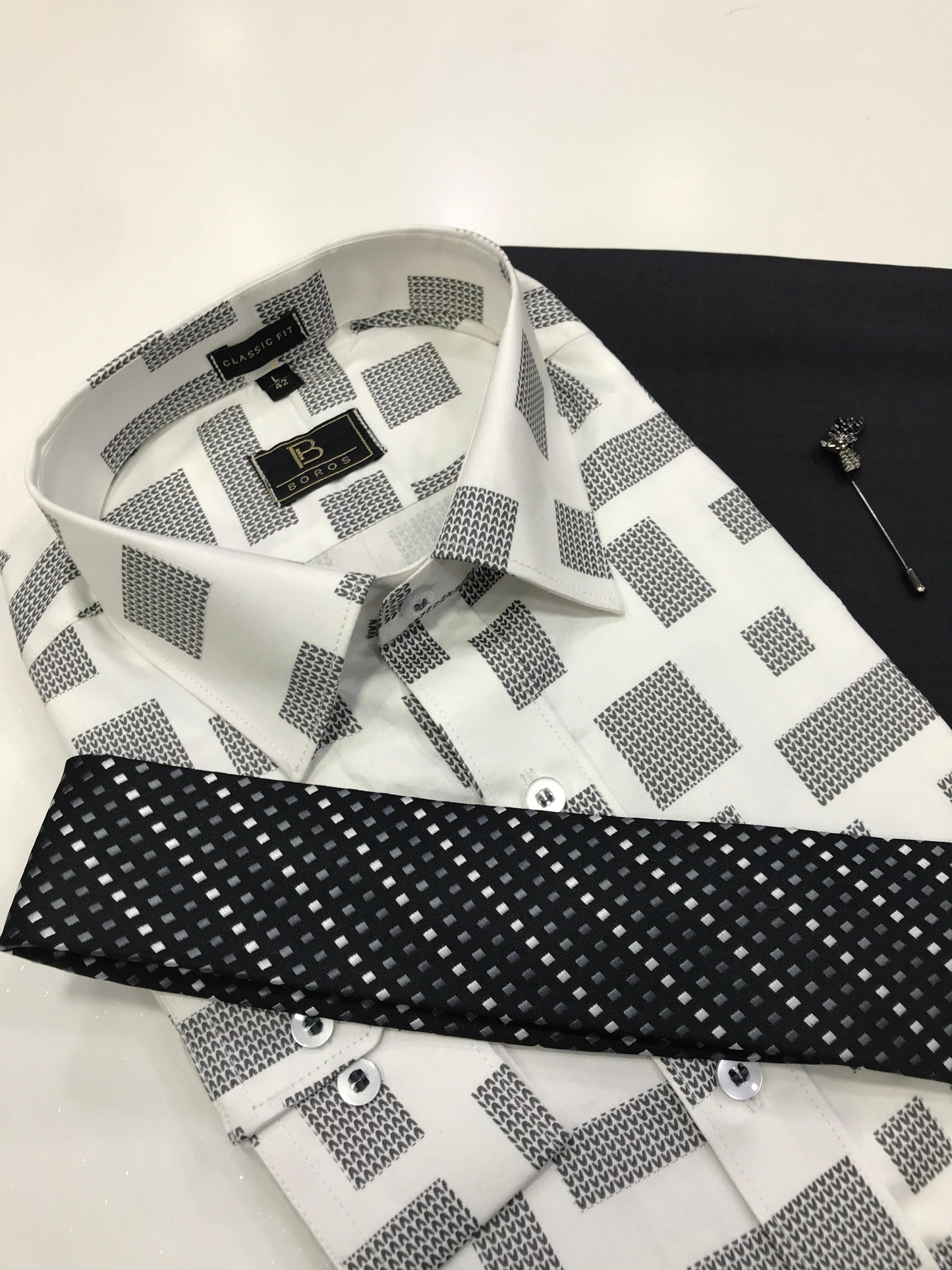 Glowic White Print Shirt