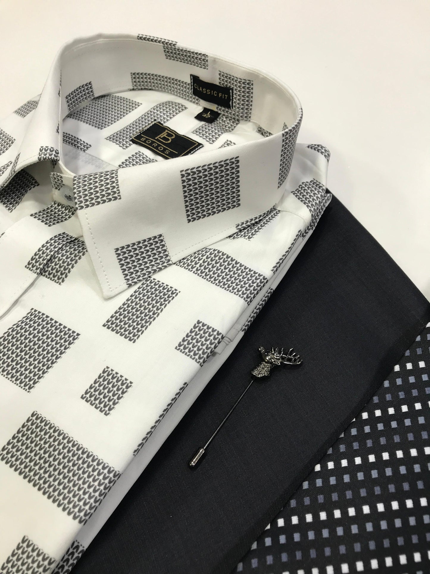 Glowic White Print Shirt